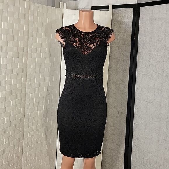 BISSOU BISSOU LACE ROUNDNECK LINE SLEEVELESS DRESS - Picture 2 of 15